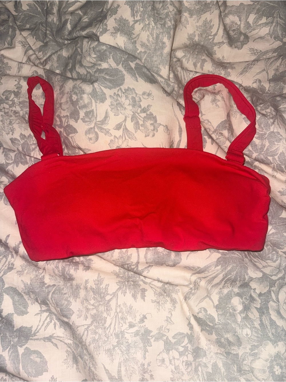 Vitality red sports bra